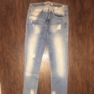 Zara women’s jeans size US 6 light wash